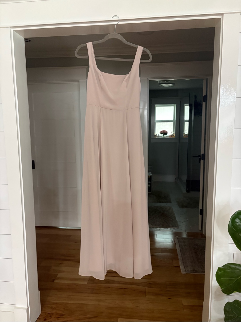 Elegant Women's Blush Pink Sleeveless Maxi Dress